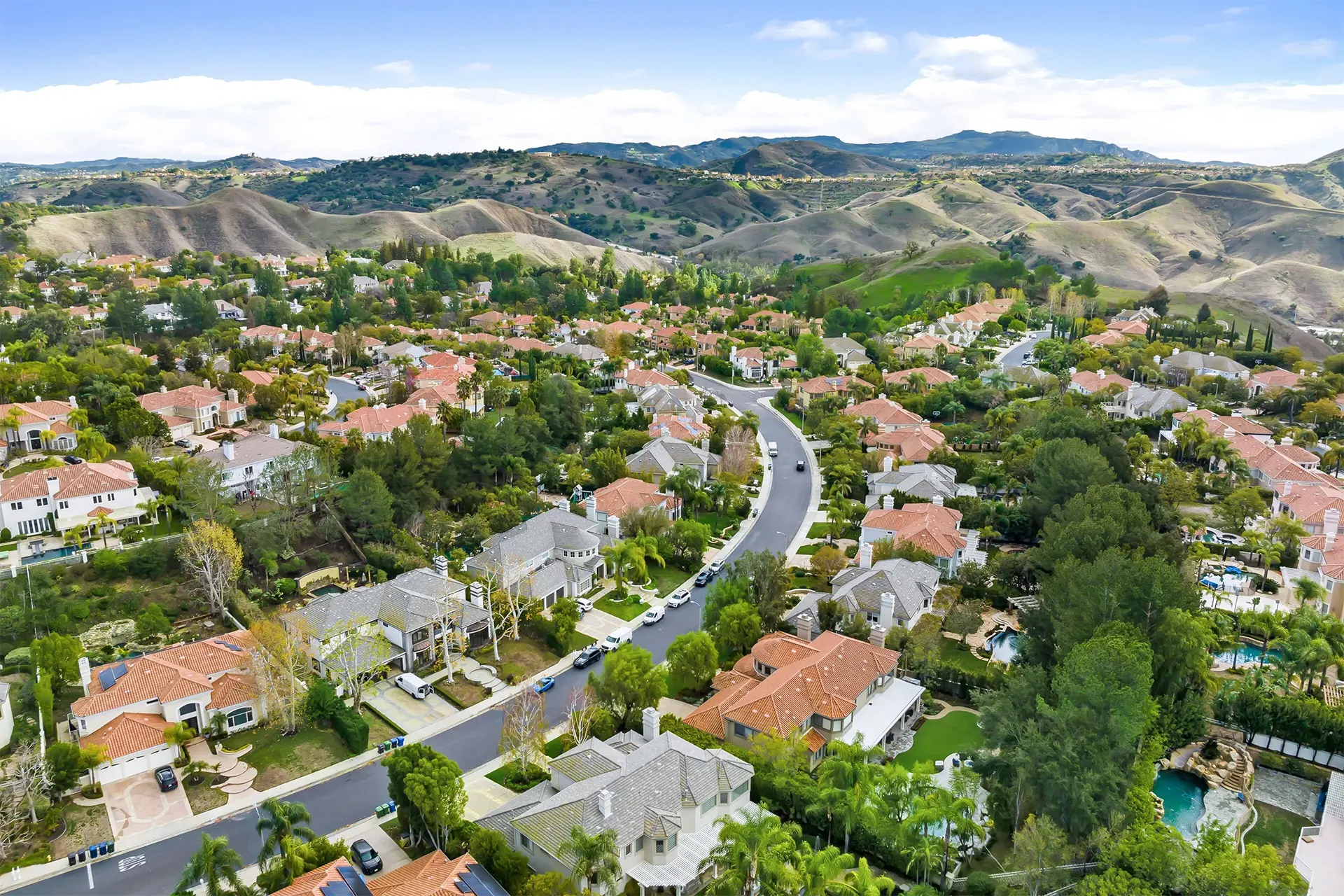 Aerial view of homes and rolling hills in Calabasas, California